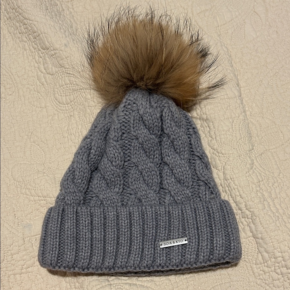 Soia & Kyo Gray Cable-Knit Pom Beanie with Brown Faux Fur